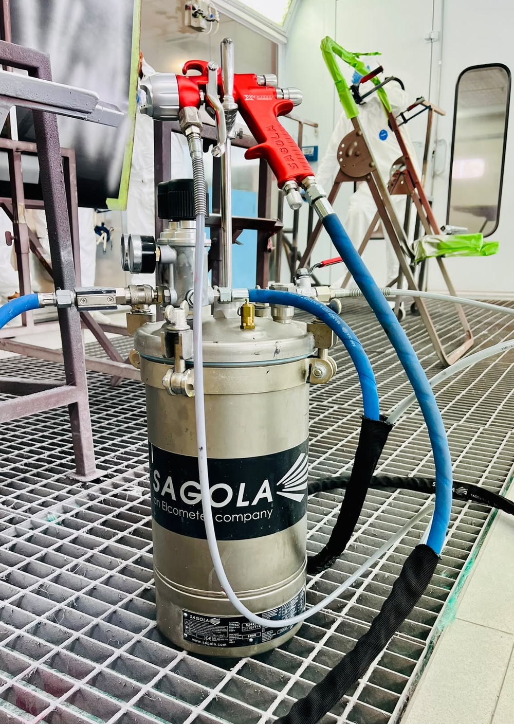 Sagola in high-end finishing for the sports and leisure marine sector: two training days with the IMRON MARINE range (Axalta)
