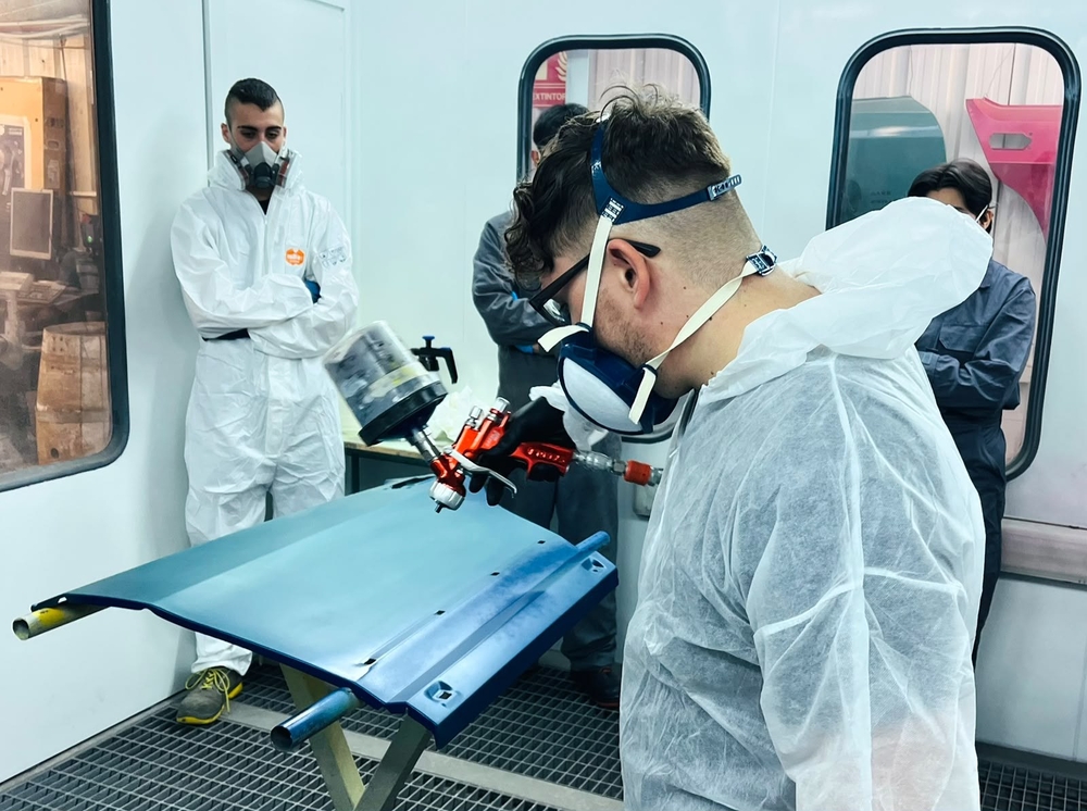 Sagola in the classroom: hands-on training in Burgos and SagolaSPRAY™ at PFITech