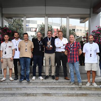 Pinturas Carman, Cañizares Piñero and La Tienda del Pintor visit Sagola's factory